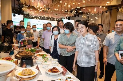 第一屆“池州原生態(tài)美食名廚”職業(yè)技能大賽成功舉辦 原生態(tài)徽菜的新篇章